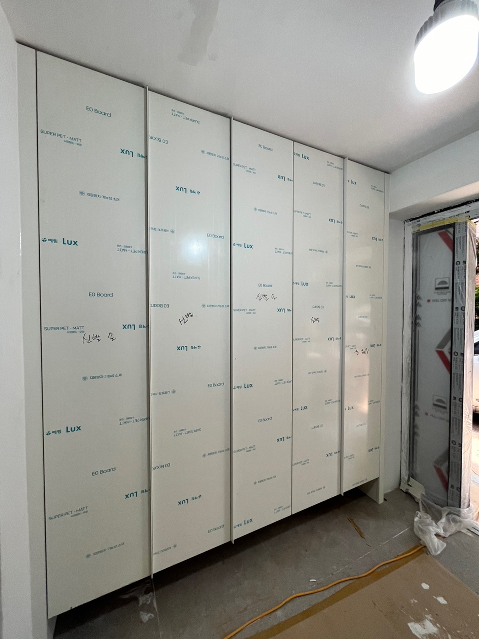 1785020474_V2Wf5LaH_8b28abecefea647fd35b1dff1e8fb22c9e83fee4.jpg 이미지크게보기