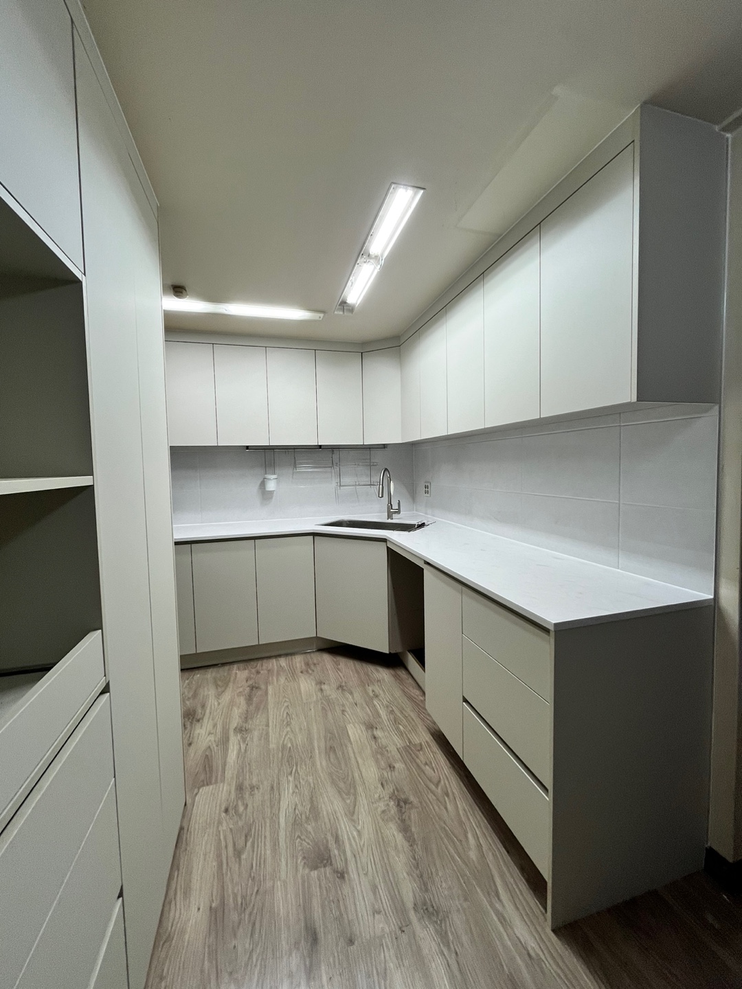 1785020595_2JxgDojI_bf3aa4304305ece4b15af07f2f882abfee7e6550.jpg 이미지크게보기