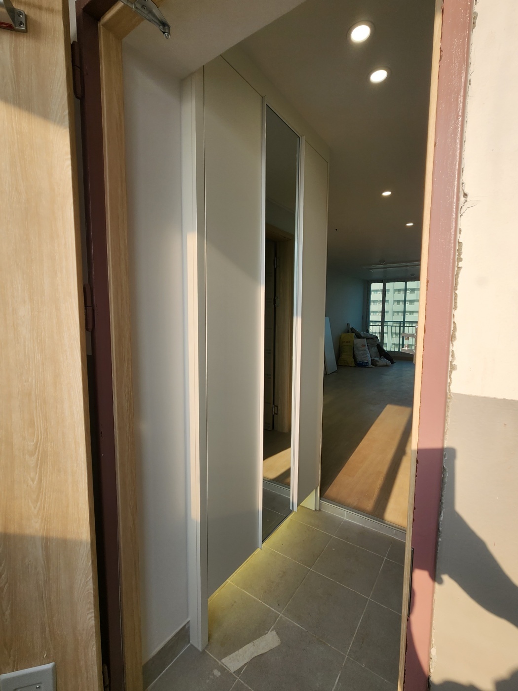 1785021015_Bx7Fg4sd_00b5dabe7efbab6b872f70baa50b4710b42750b4.jpg 이미지크게보기