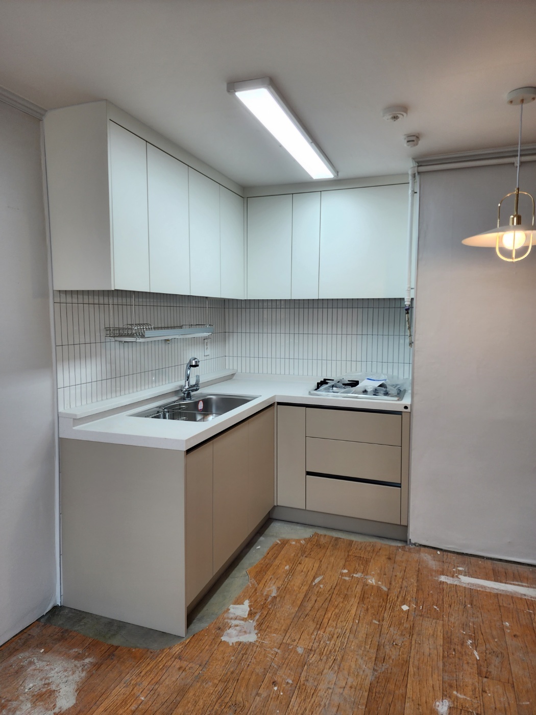 1785053414_KTwOMuha_deb924a09bbf7e3977b9b3e8297168673f3d8167.jpg 이미지크게보기