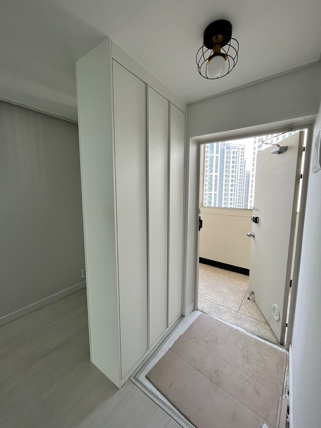 1785053414_kszAGb71_43f5dc04ff7e74716f89f4156fb15c265f966d1f.jpg 이미지크게보기