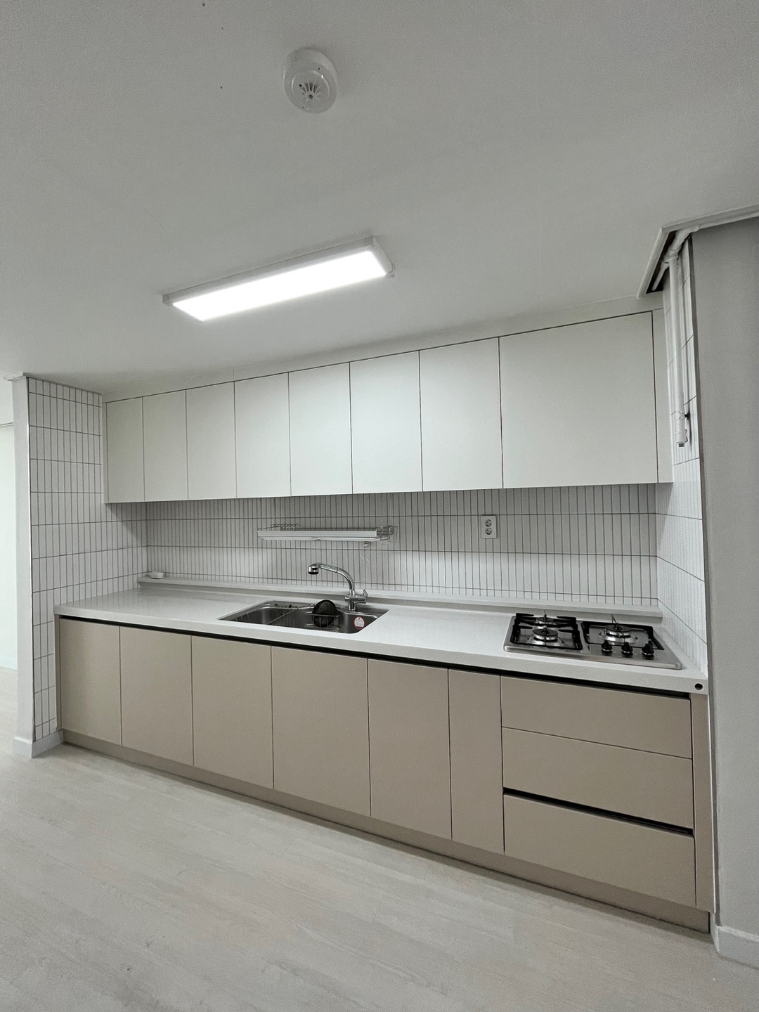 1785053414_pRKZ7L4d_8b99ab9e11bb06572295e24f382bc1aa60bd263f.jpg 이미지크게보기