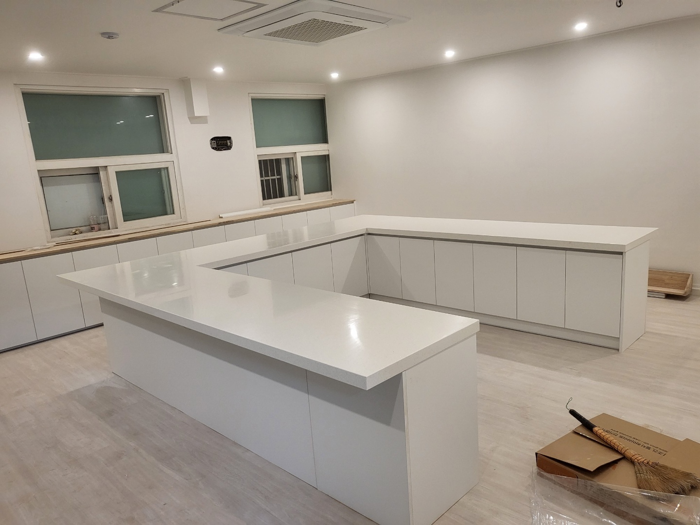 1785053819_peJc7aFm_1208690d498fe4cd490e2df36992864a3b4e131d.jpg 이미지크게보기