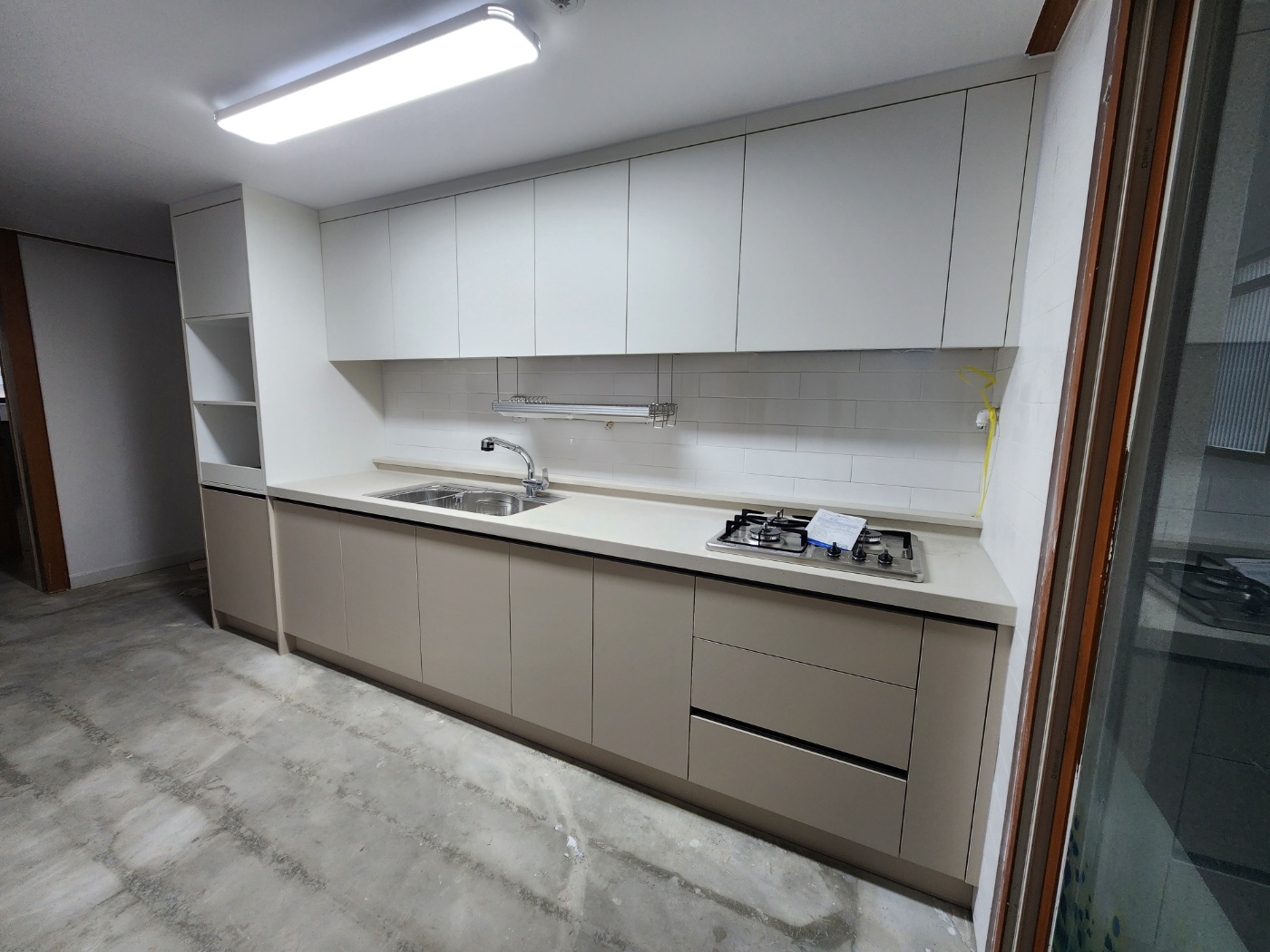 1785053819_vCR4IXjr_6dfd3b1a95ce70b5b529dfac357ea4271ecf1dcd.jpg 이미지크게보기