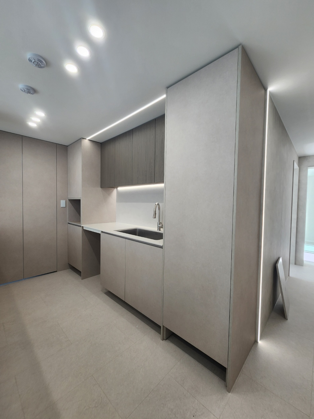 1785054325_bL187mtv_3c6212c6e4c0f4119dd1bc7fa6c0a2e0b707c416.jpg 이미지크게보기