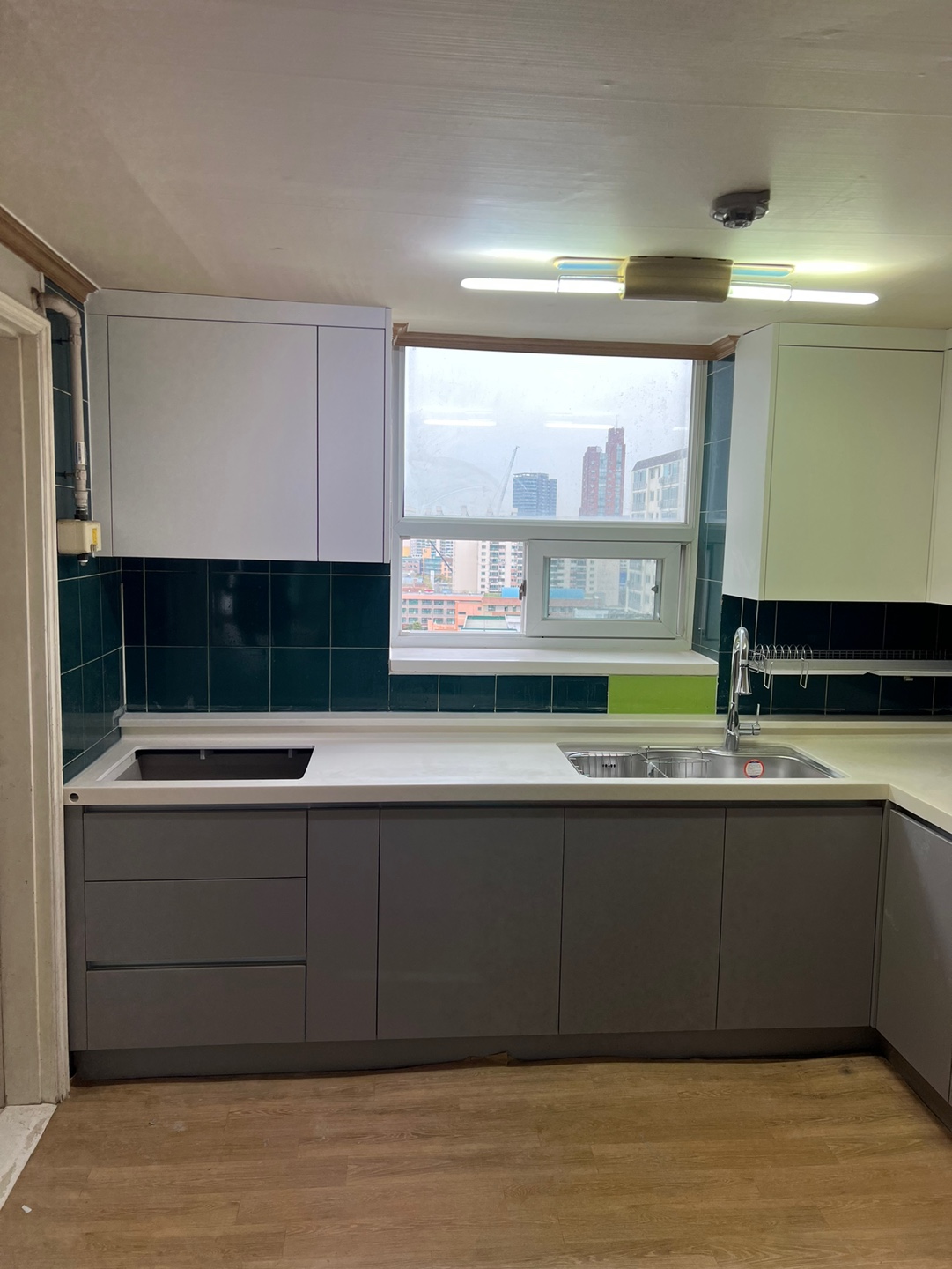 1785054663_pP0uOGhx_ea6f5a3b34a21ea516ffaa09e53df9f290b06eb0.jpg 이미지크게보기