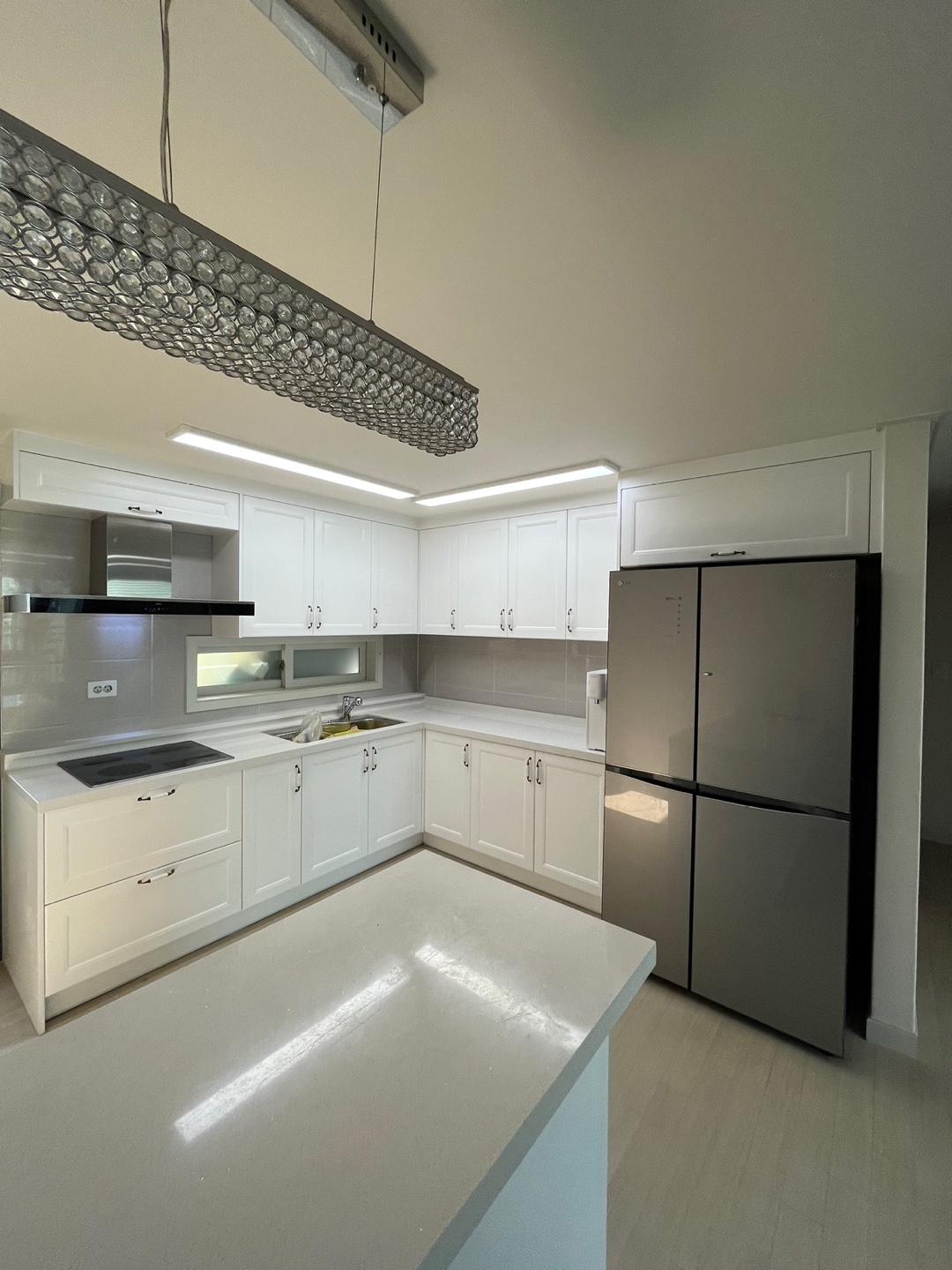 2000769928_PRW82Biz_7b857e3c114bff9d05c9f4547d298ef30ca4301f.jpg 이미지크게보기