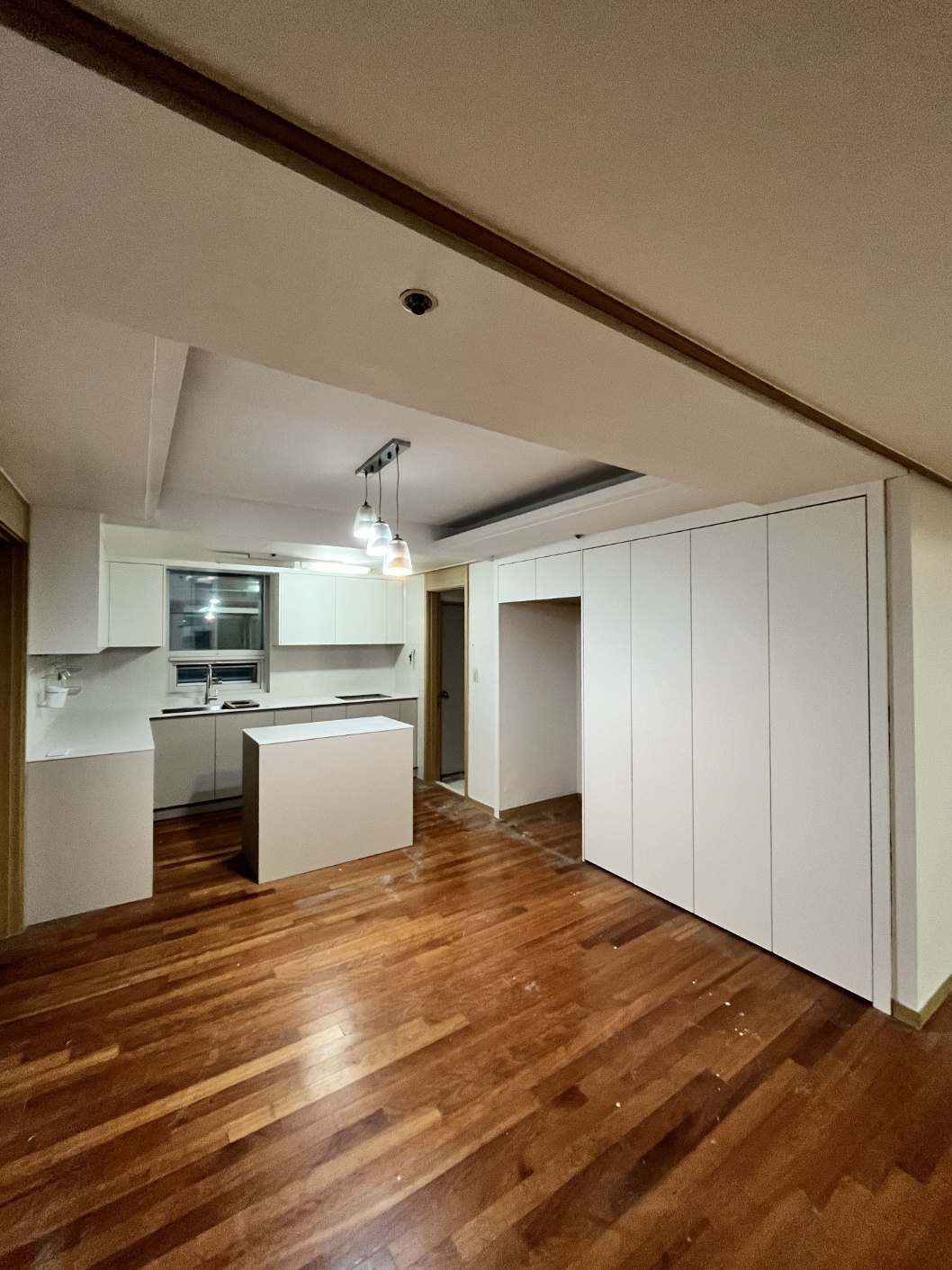 /user/w/woorisink/editor/2402/2ad659a1b4c13c01bf1c5fa42ea01c73_1708435658_81.jpg 이미지크게보기